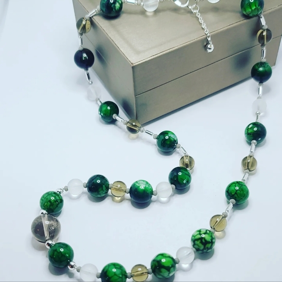 Green agate necklace - Picture 3 of 5